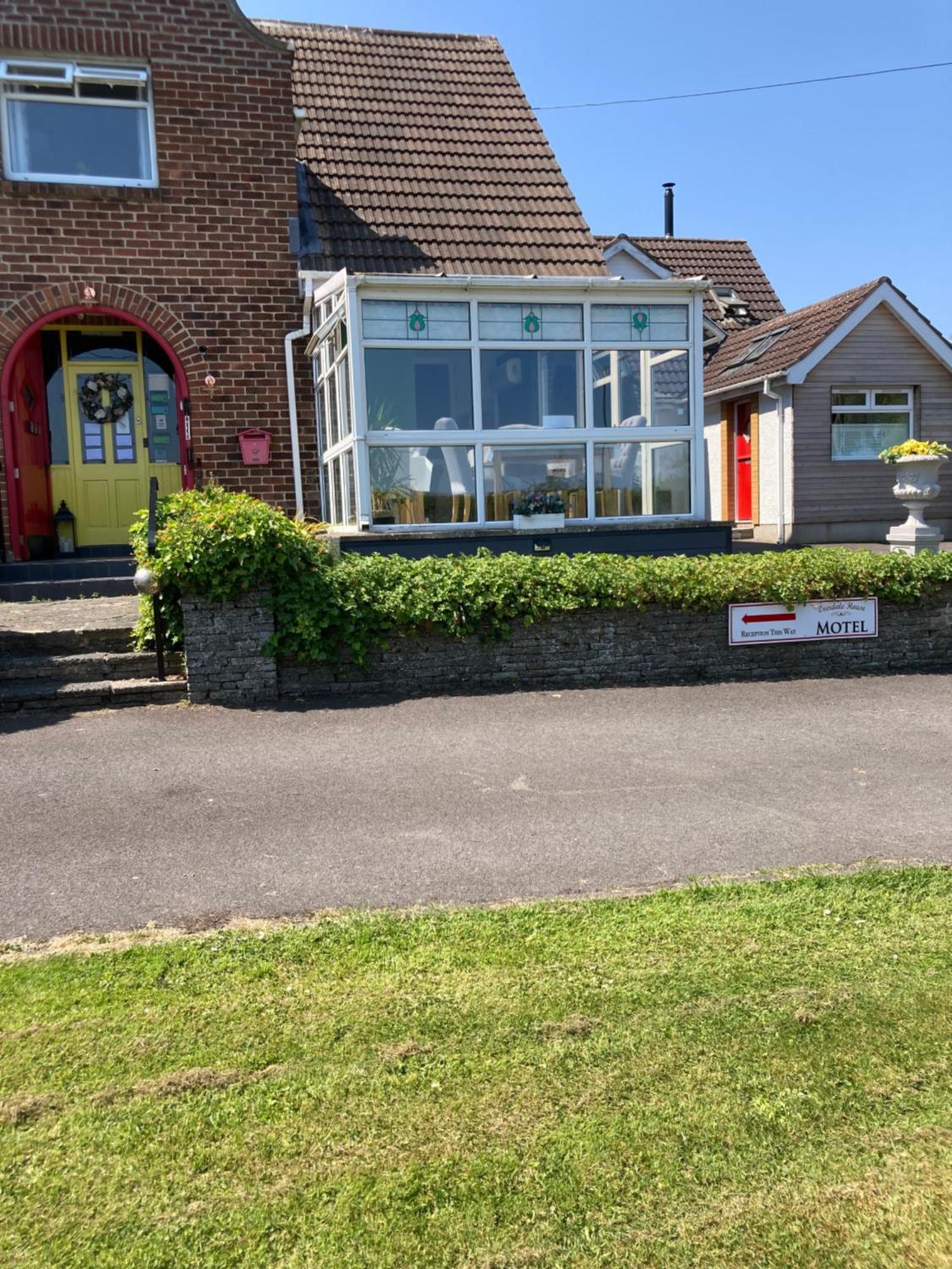 Overdale Motel Lisburn Dış mekan fotoğraf